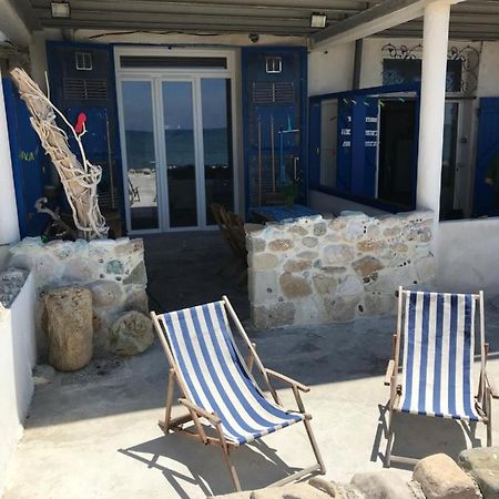 Le Cabanon Bleu Sur La Plage มาร์กเซย ภายนอก รูปภาพ